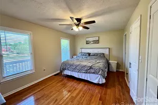 1688 Buffett Cir, Hickory, NC 28602 - Photo 9