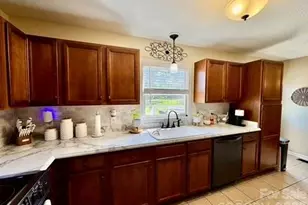 1688 Buffett Cir, Hickory, NC 28602 - Photo 7