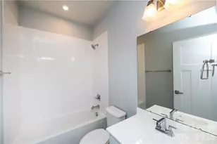 1736 Town Oak Ln, Charlotte, NC 28205 - Photo 11