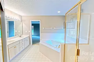 3010 Williams Station Rd, Matthews, NC 28105 - Photo 9