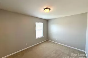 8227 Belmont Stables Dr, Charlotte, NC 28216 - Photo 27