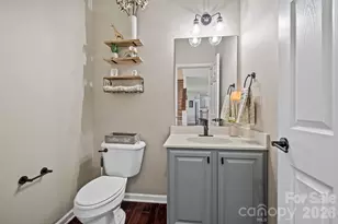 227 Roanoke Rd, Fletcher, NC 28732 - Photo 17