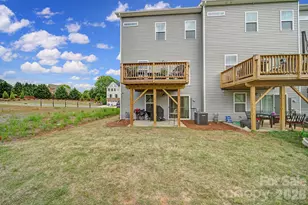 2528 Grantham Place Dr, Fort Mill, SC 29715 - Photo 33