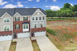 2528 Grantham Place Dr, Fort Mill, SC 29715 - Photo 3