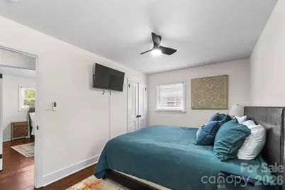 2014 Sandhurst Drive, Charlotte, NC 28205 - Photo 19