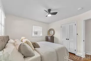 2014 Sandhurst Dr, Charlotte, NC 28205 - Photo 17