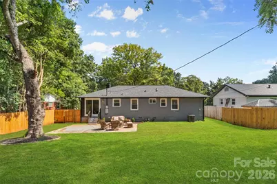 2014 Sandhurst Drive, Charlotte, NC 28205 - Photo 23
