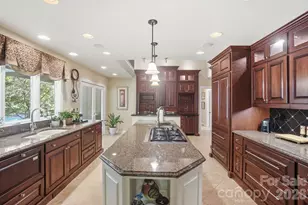 29 Sunrise Point Rd, Lake Wylie, SC 29710 - Photo 9