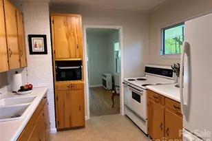 21 Byrd Ln, Brevard, NC 28712 - Photo 7