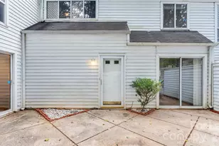6927 Stonington Ln, Charlotte, NC 28227 - Photo 1