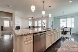 11027 Wrigley Mansion Dr, Charlotte, NC 28273 - Photo 25