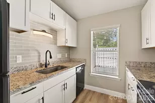 2705 Tiergarten Ln, Charlotte, NC 28210 - Photo 17