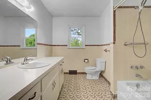 12 Webster St, Weaverville, NC 28787 - Photo 35