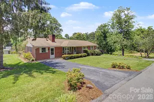 12 Webster St, Weaverville, NC 28787 - Photo 3