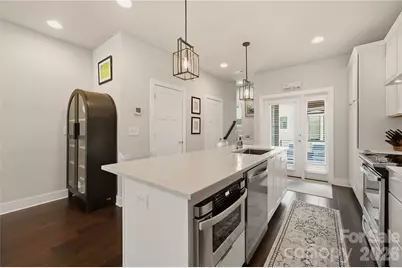 1747 Cannon View Lane, Charlotte, NC 28208 - Photo 7