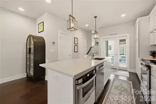 1747 Cannon View Ln, Charlotte, NC 28208 - Photo 7