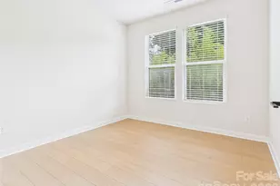 2641 Ravencroft Dr, Charlotte, NC 28208 - Photo 21