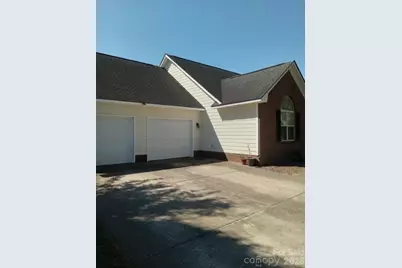 5529 Walking Trail, Hope Mills, NC 28348 - Photo 3