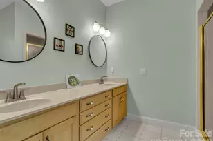 99 Mary Gray Dr, Clyde, NC 28721 - Photo 17