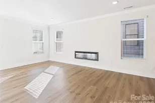 2645 Ravencroft Dr, Charlotte, NC 28208 - Photo 11
