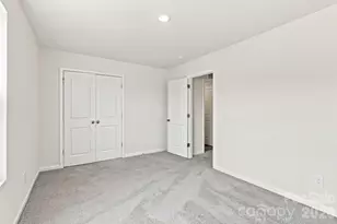2604 Greencrest Ln, Statesville, NC 28677 - Photo 21