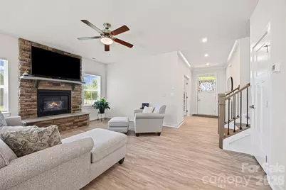 10295 October Glory Way, Charlotte, NC 28215 - Photo 13