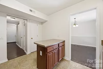 3132 Heathstead Place, Charlotte, NC 28210 - Photo 9