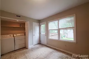 3317 Windsor Dr, Charlotte, NC 28209 - Photo 9