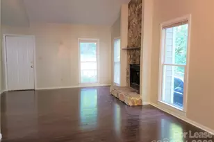 3317 Windsor Dr, Charlotte, NC 28209 - Photo 3