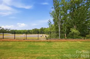 1304 Vibrant Rd, Charlotte, NC 28215 - Photo 37
