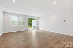 1304 Vibrant Rd, Charlotte, NC 28215 - Photo 7