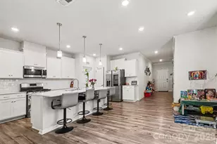 15513 Capps Rd, Charlotte, NC 28278 - Photo 9
