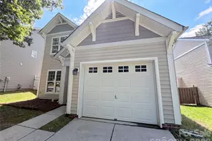 10648 Secret Garden Ln, Charlotte, NC 28214 - Photo 15