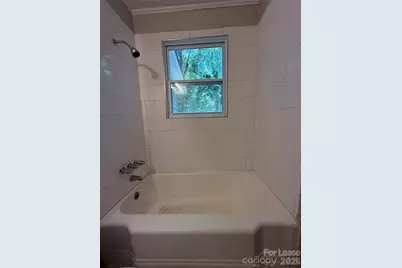 909 E Harrison Avenue, Gastonia, NC 28054 - Photo 7