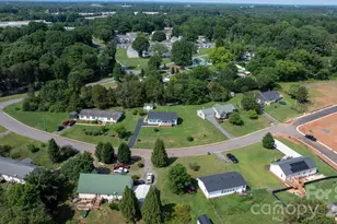 952 Eastern Ridge Dr, Newton, NC 28658 - Photo 47