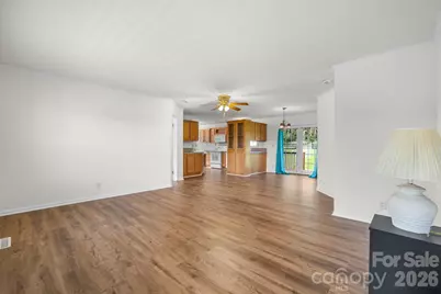 952 Eastern Ridge Drive, Newton, NC 28658 - Photo 3