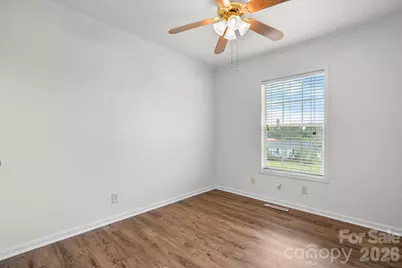952 Eastern Ridge Drive, Newton, NC 28658 - Photo 17