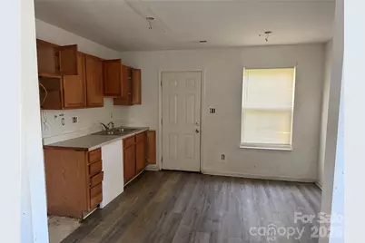 3128 Seymour Drive, Charlotte, NC 28208 - Photo 5