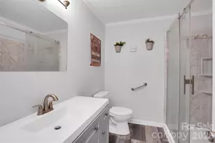 1616 McAllister Dr, Charlotte, NC 28216 - Photo 15