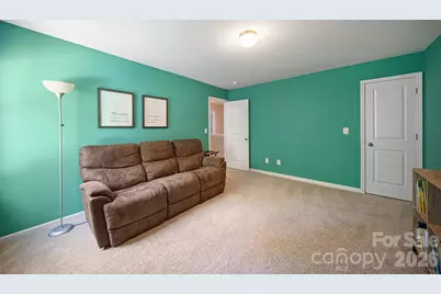 5329 Park Brook Drive, Charlotte, NC 28269 - Photo 15
