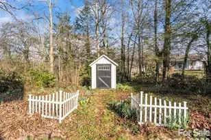 219 Stoney Mountain Rd, Hendersonville, NC 28791 - Photo 31