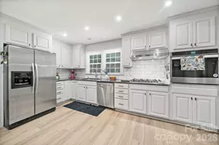 5329 Providence Rd, Charlotte, NC 28226 - Photo 9