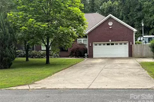 3801 Hayden Dr, Charlotte, NC 28269 - Photo 1