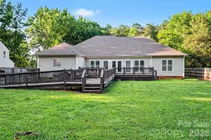 3801 Hayden Dr, Charlotte, NC 28269 - Photo 31