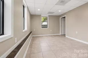 3801 Hayden Dr, Charlotte, NC 28269 - Photo 37