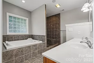 3801 Hayden Drive, Charlotte, NC 28269 - Photo 17