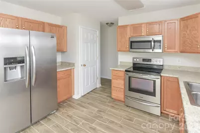 11927 Cheviott Hill Lane, Charlotte, NC 28213 - Photo 5