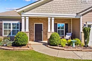 107 Summrow Ct, Mooresville, NC 28115 - Photo 3