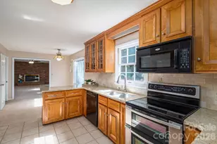 2302 Lowell Bethesda Rd, Gastonia, NC 28056 - Photo 9