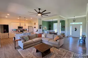 4653 Simpson Rd, Edgemoor, SC 29712 - Photo 3